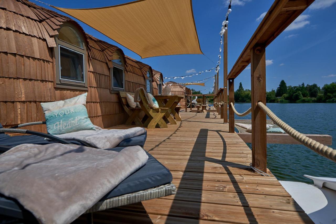 Lieblingsplatz Parey - Schwimmendes Iglu Hotell Exteriör bild